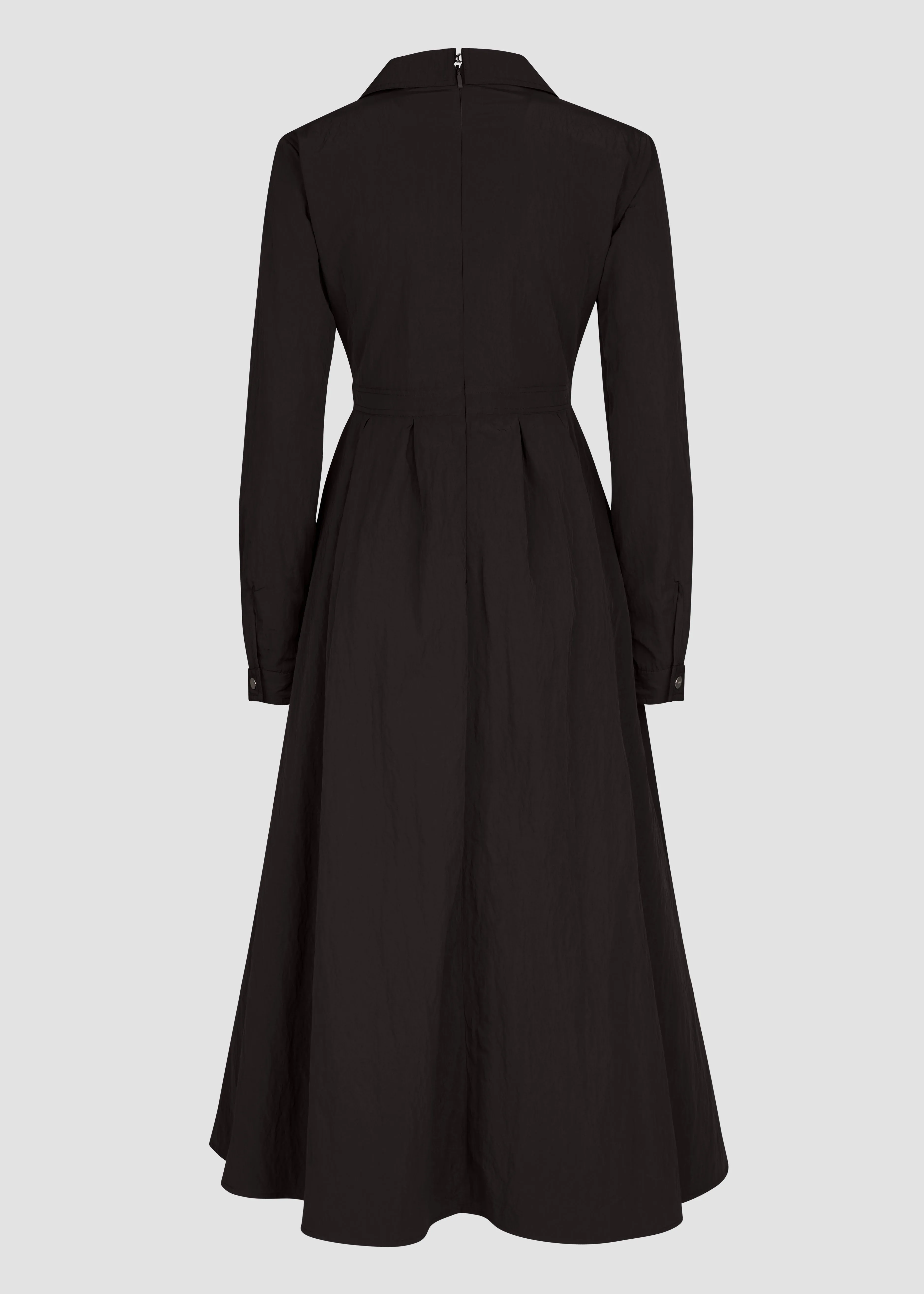 DRESS IN NYLON TRUMAN CREASE