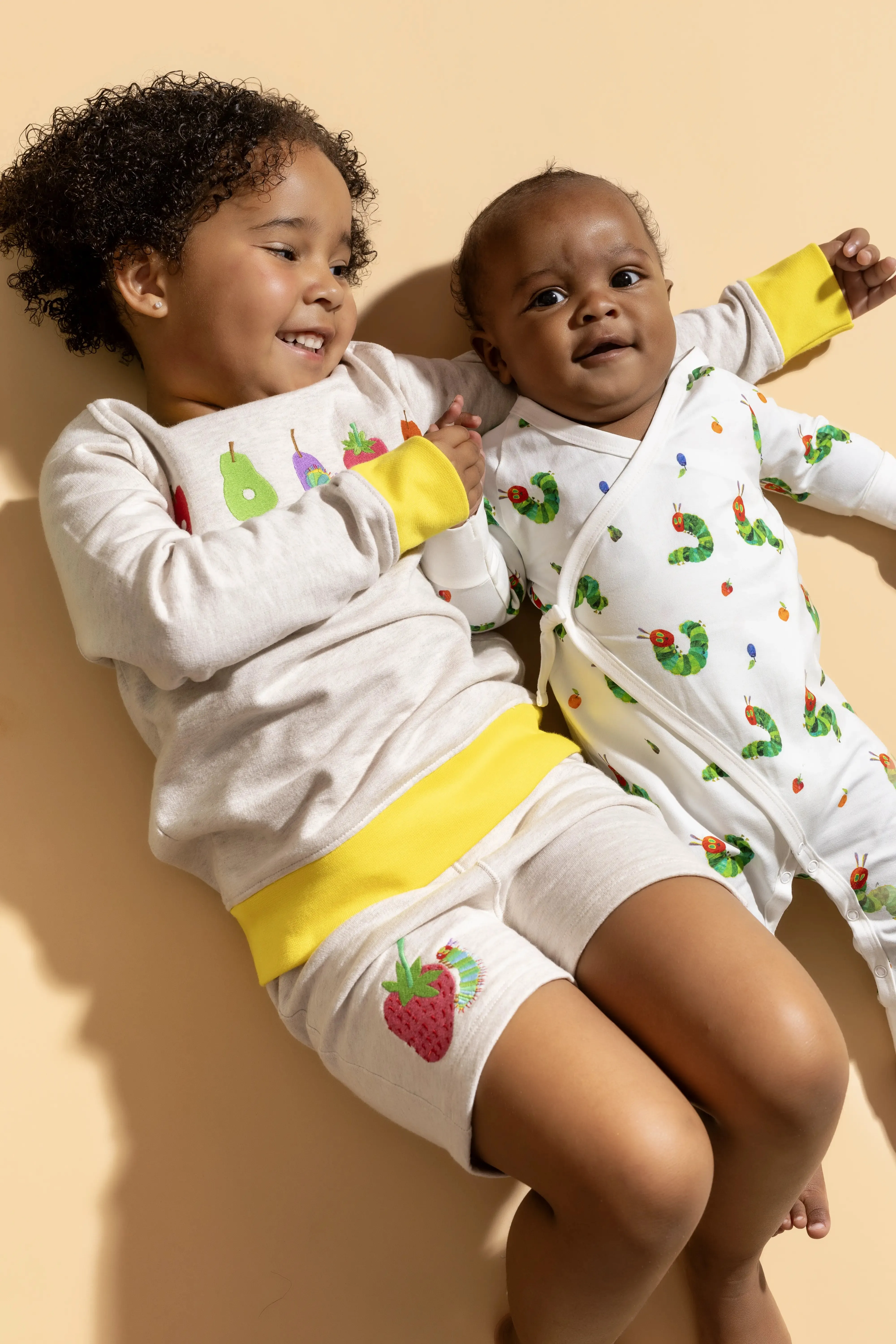 Embroidered Sweatshirt Sweat Short Bundle_The Very Hungry Caterpillar